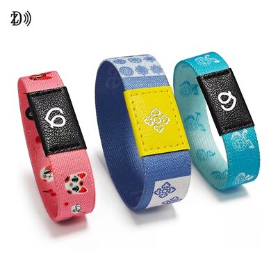 Bracelet RFID 13.56MHz NFC en caoutchouc durable avec polyester élastique pour le contrôle d'accès