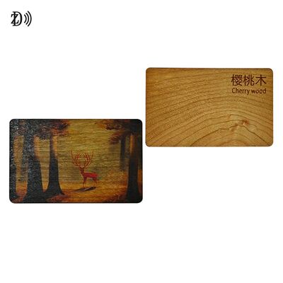 Vente directe d'usine Carte de visite en bois gravée avec logo personnalisé RFID NFC ISO14443A 13,56 MHz Carte d'identité vierge en bois NFC pour hôtel