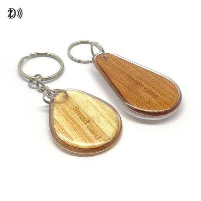 Chaîne de clés en bois imprimée sur mesure avec imperméable à l'eau Full Epoxy Wood Keyfob 13.56MHz RFID Communication NFC pour le contrôle d'accès